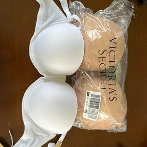 Victoria secret tshirt bras - 34DD